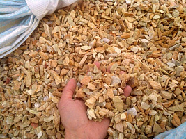 Kamenclub.ru: Щебень крошка желтый (ЗЛАТОЛИТ) фр. 20-40 мм.  купить в Москве златолит бежевый, золотистый, желтый декоративная каменная крошка 10800 руб/т   фото КАМЕНЬ КЛУБ